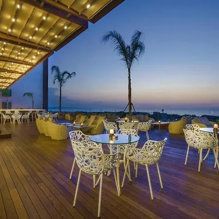 Concorde Luxury Beachfront Resort & Maldive Cabanas & Aquapark & Casino 5*