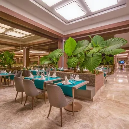 Concorde Luxury Beachfront Resort & Maldive Cabanas & Aquapark & Casino Hotel