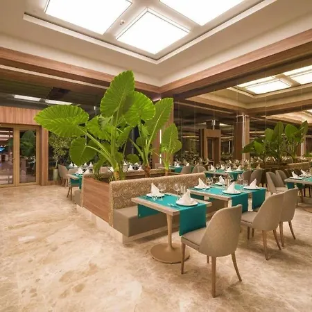 Concorde Luxury Beachfront Resort & Maldive Cabanas & Aquapark & Casino