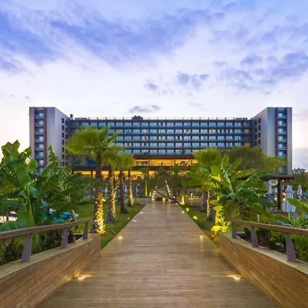 Concorde Luxury Beachfront Resort & Maldive Cabanas & Aquapark & Casino Hotel