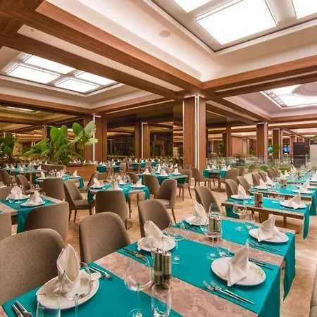 Hotel Concorde Luxury Beachfront Resort & Maldive Cabanas & Aquapark & Casino 5*